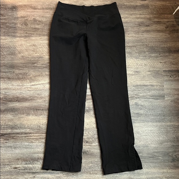 Patagonia Pants - Patagonia Women’s Black Wide Leg yoga Pants Size Small ♣️